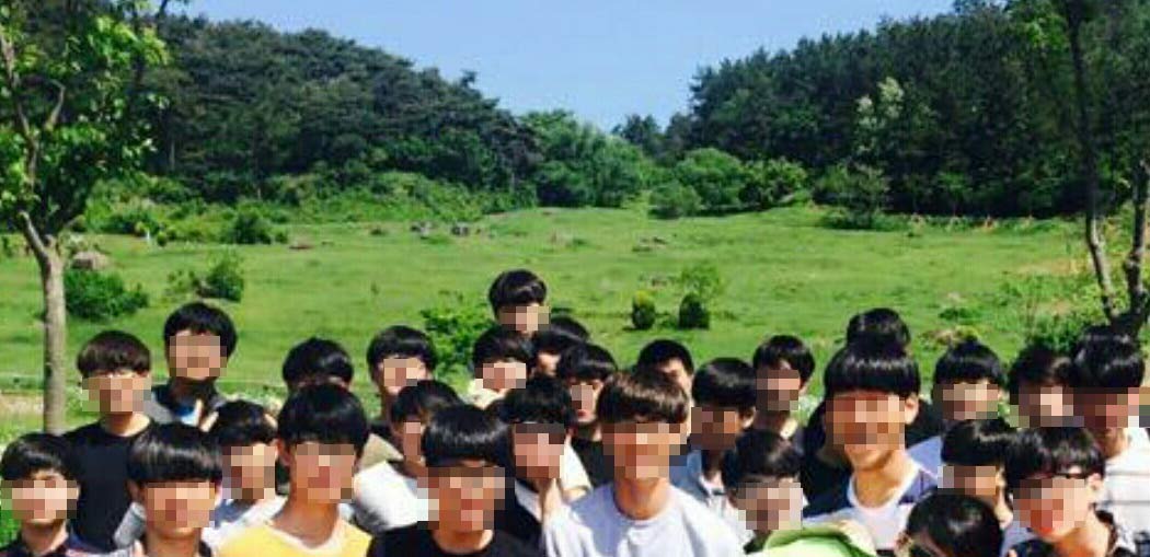 韓国の男子高校生や中学生の髪型は あるスタイル が流行中